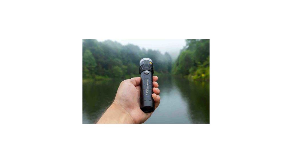 MT14 LED Torch - Rechargeable 10 lm, 200 lm, 1000 lm