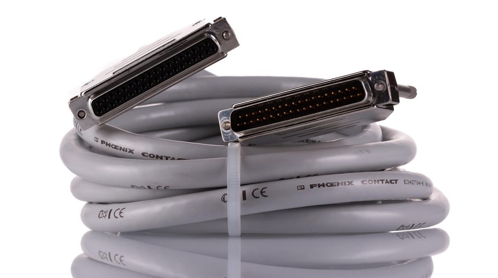 Phoenix Contact Female 37 Pin D-sub to Male 37 Pin D-sub Serial Cable, 3m PVC